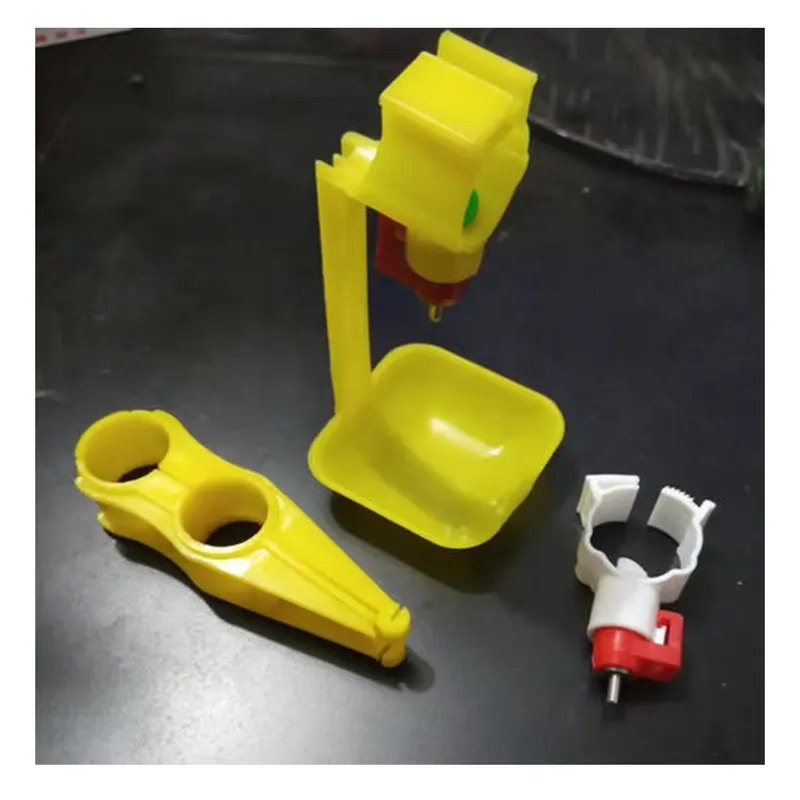 自動給水器（ニップル式）養鶏用　新品　鶏用給水器 - Chicken Nipple Drinker のレビューと価格